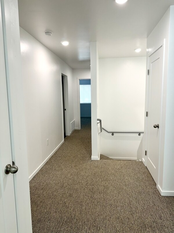 Building Photo - 361 W 400 S