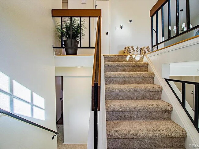 Building Photo - Lovely 4-Bedroom, 2-Bath Home in Aurora with Large Backyard and 2-Car Attached Garage!