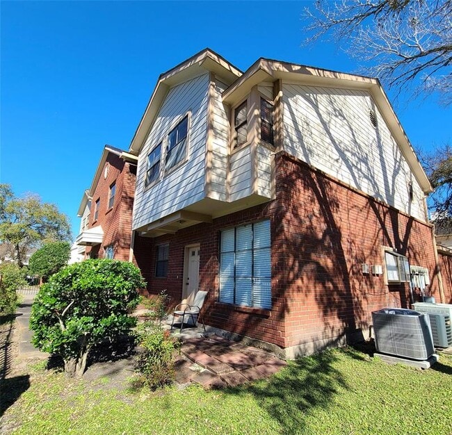 Building Photo - 1103 Dulles Ave