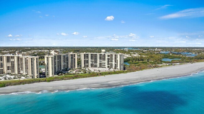 Building Photo - 400 Ocean Trail Way