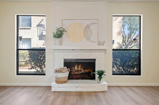 Primary Photo - 2120 Wilcrest Dr