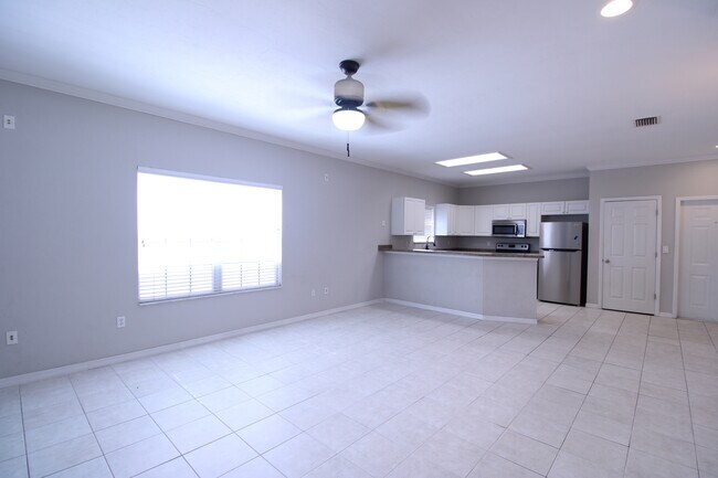 Building Photo - 4742 NW 79th Rd