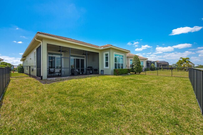 Building Photo - 8762 SW Montova Way