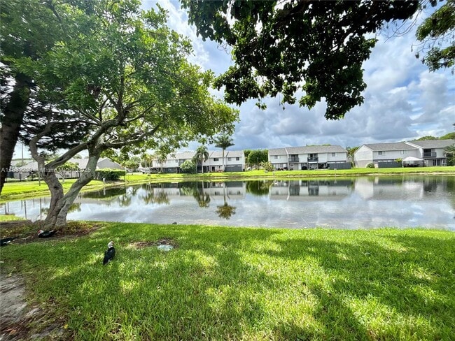 Building Photo - 4805 Pier Dr