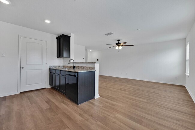 Building Photo - Charming Two-Story Home on Far West Side