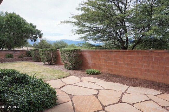 Building Photo - 5211 Kylene Pl