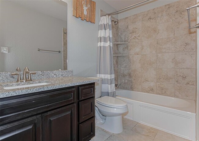 Building Photo - 17938 Fernwood Bend Dr