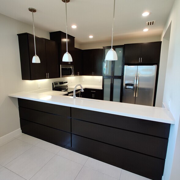 Building Photo - 9368 N 15th St