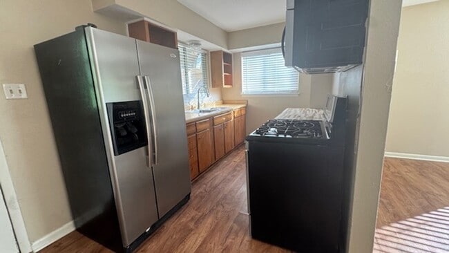 Building Photo - Clean South Austin 3/1 House w/ Carport, Private fenced yard Near First St not far from Ben White