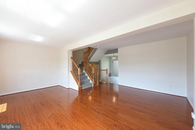 Building Photo - 401 Jene Ct