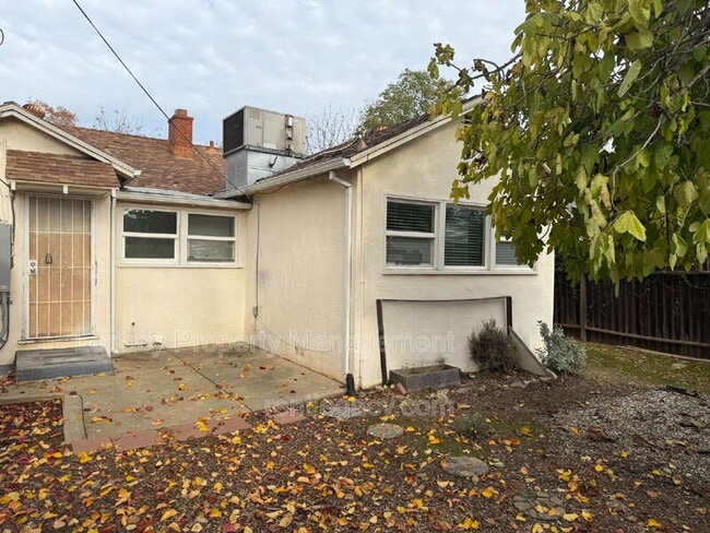 Building Photo - 5340 U St