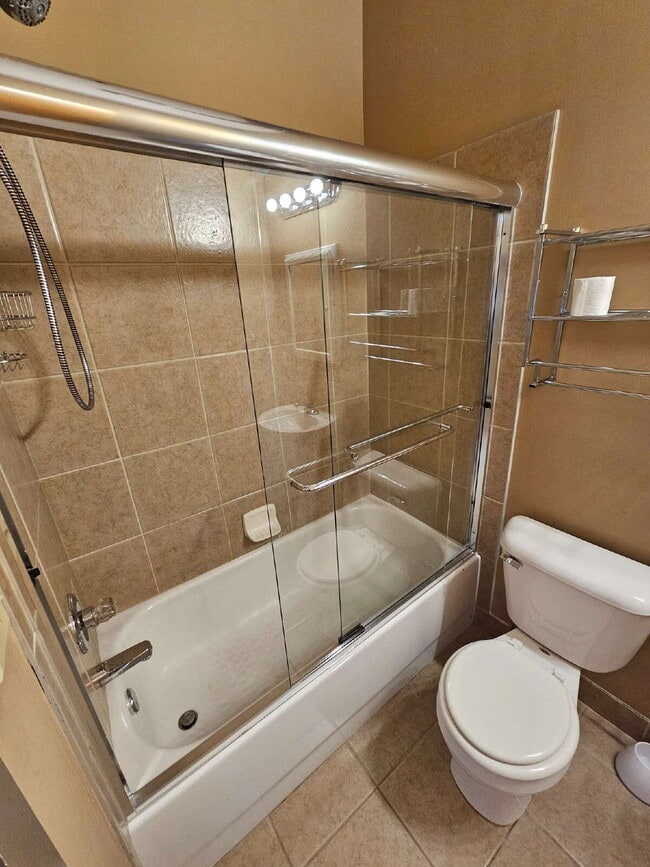 Building Photo - Unique 2 Bedroom Downtown Mount Clemens Loft with Updated Kitchen, Spacious Living Room, Balcony ...