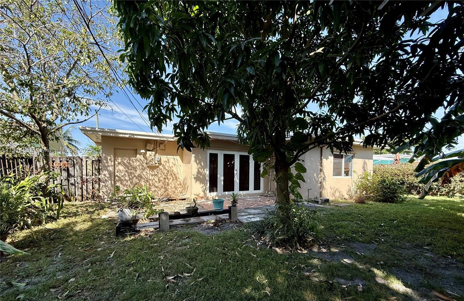 Building Photo - 7340 Allen Dr