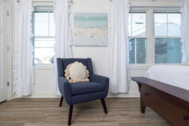 Building Photo - 128 Ashworth Ave