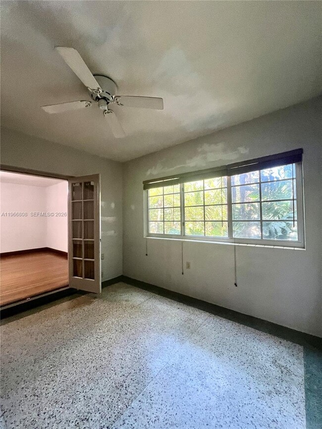 Building Photo - 814 Michigan Ave