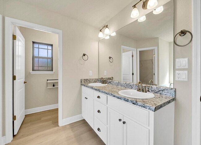 Building Photo - 3639 Ranch Dr