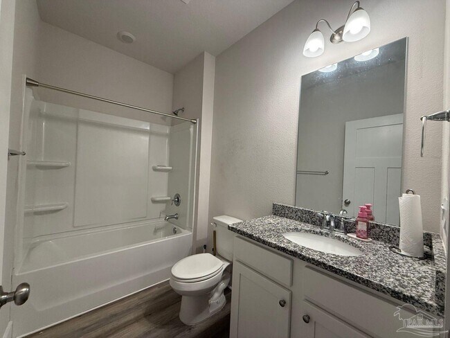 Building Photo - 10709 Davenport Lp