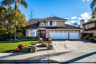 Building Photo - Beautiful 4 Bedroom Home on Cul-de-sac
