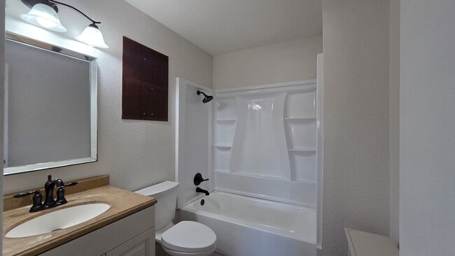 Building Photo - Candlewood Northeast San Antonio