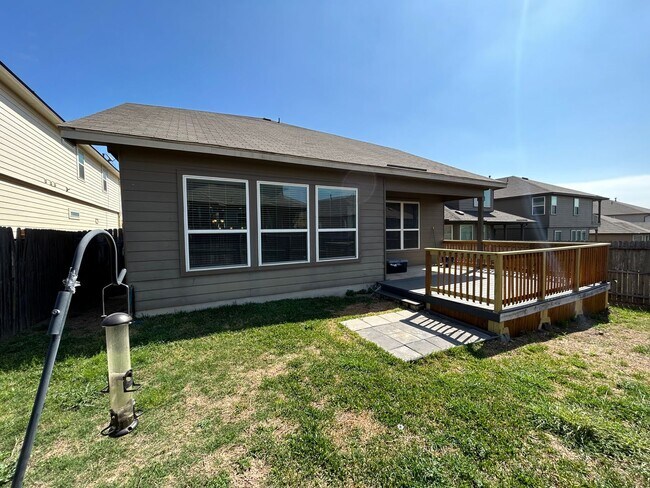 Building Photo - 655 Sea Eagle