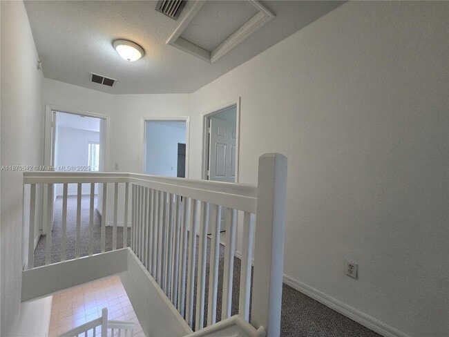 Building Photo - 3632 Oleander Terrace