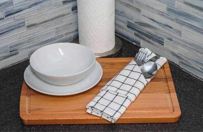 Building Photo - 4211 NE 13th Ave