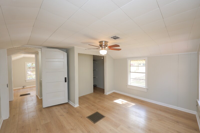 Building Photo - 31 Reed Dr