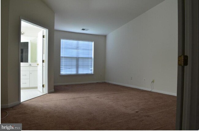 Building Photo - 25508 Crossfield Dr