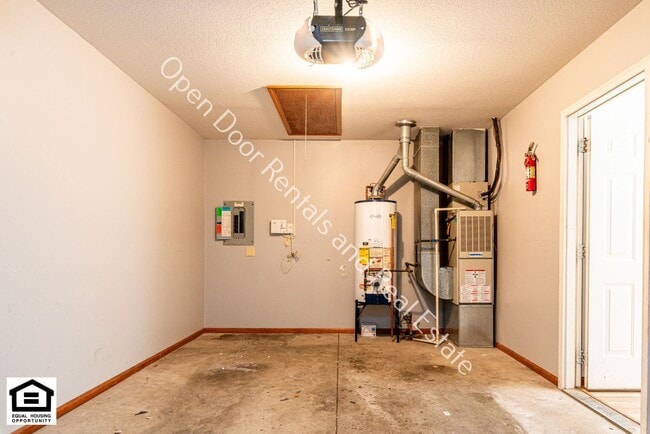 Building Photo - 1514/1516 Fieldstone Dr.