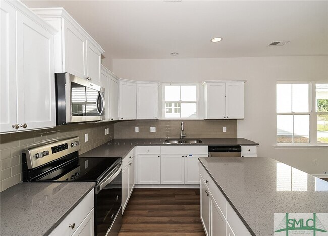 Building Photo - 106 S Trl Wy