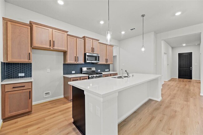 Building Photo - 839 Sarasota Shore Dr