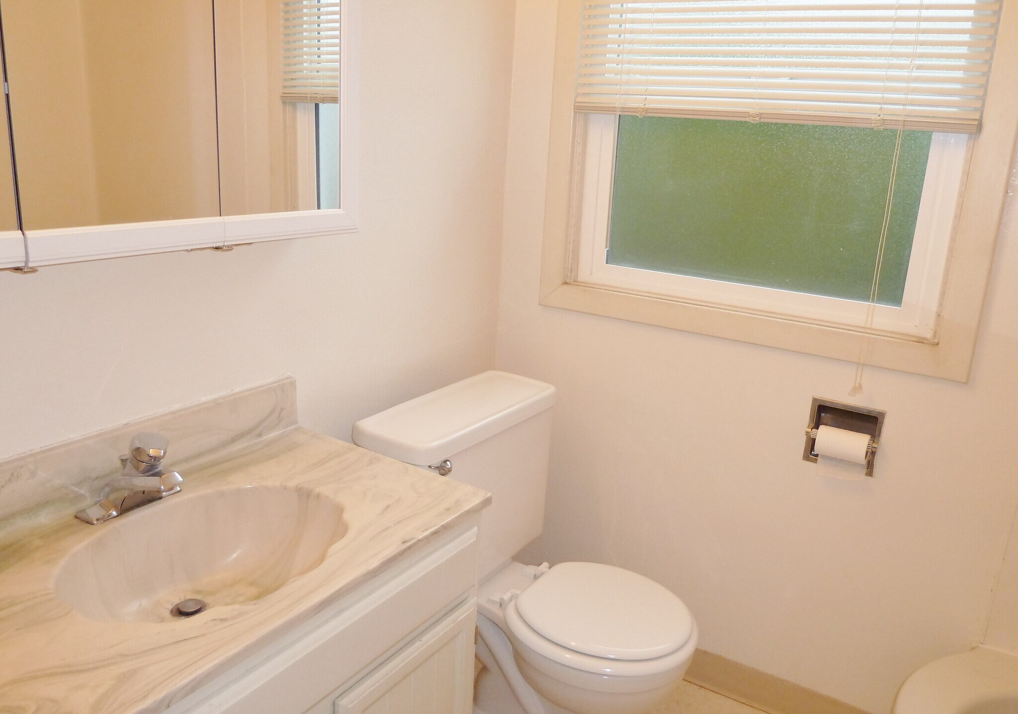 Building Photo - 1263 Tyler St