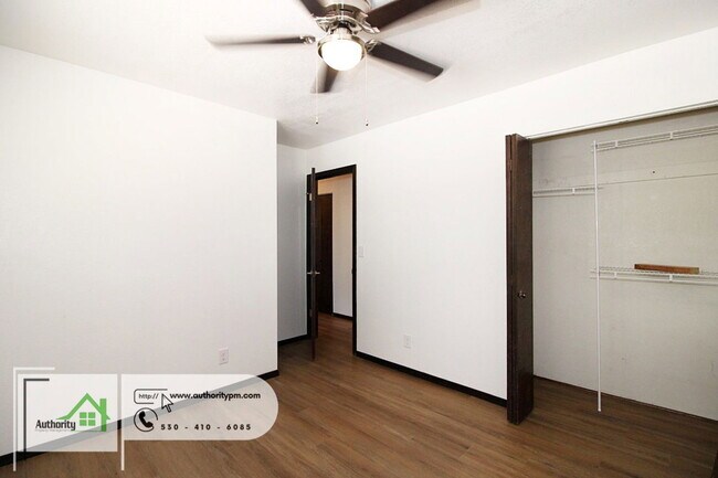 Building Photo - 8615 Patricia Dr