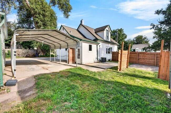 Building Photo - 6514 Blondo St