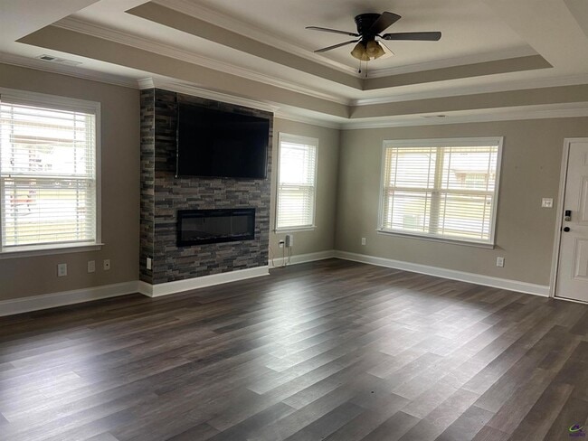 Building Photo - 315 Lasso Drive