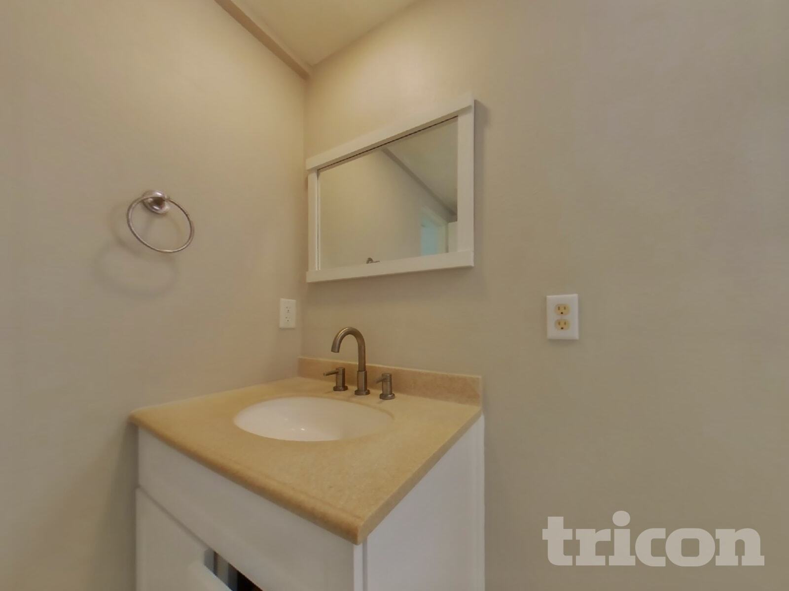 Building Photo - 2432 Breakwater Cir