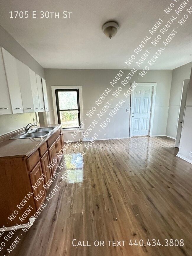 Building Photo - 1705 E 30th St