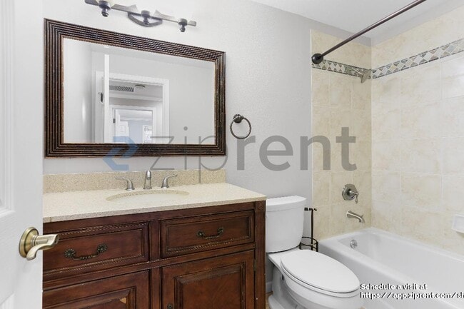 Building Photo - 12953 SE 157th Pl