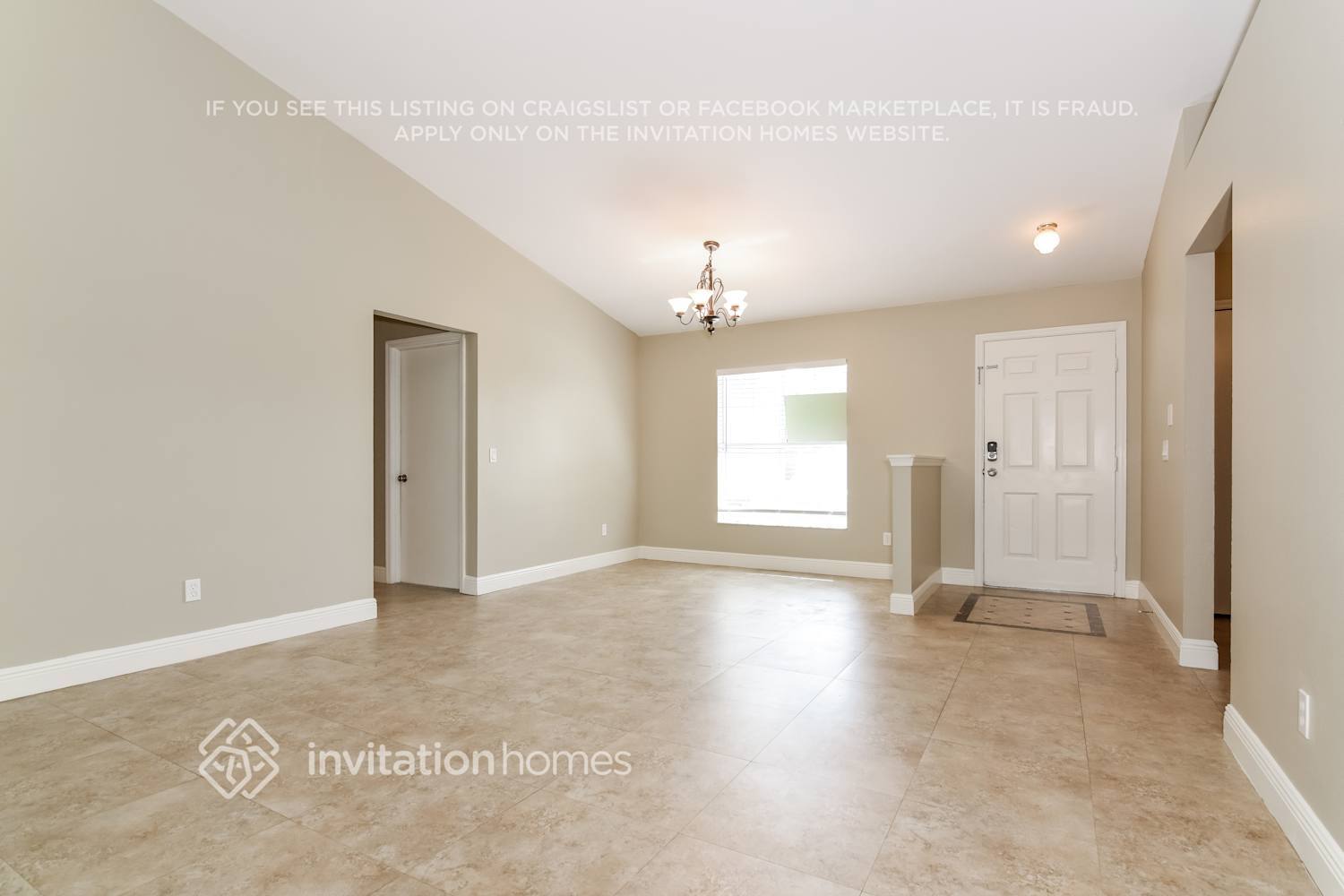Building Photo - 2806 Mnr Hl Dr