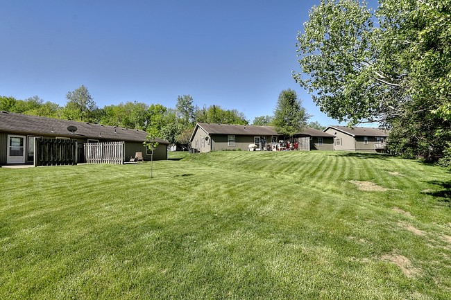Building Photo - 18 Wallingford Dr