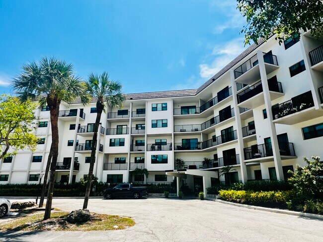 Building Photo - 1000 River Reach Dr