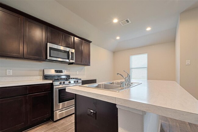Building Photo - 1819 Bryson Heights Dr