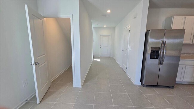 Building Photo - 2159 Chris Dr