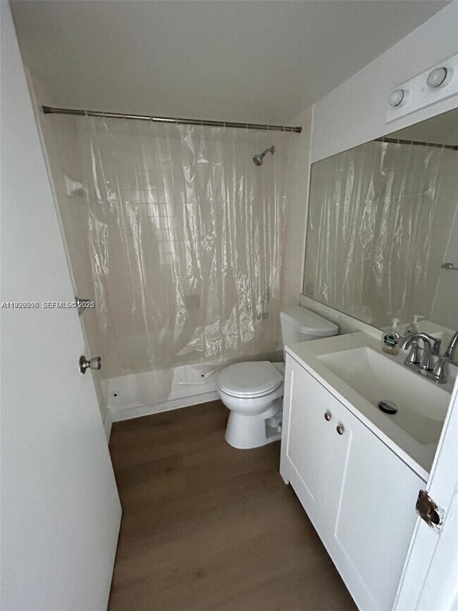 Building Photo - 770 Claughton Island Dr