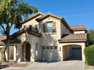Building Photo - 340 N Eucalyptus Pl