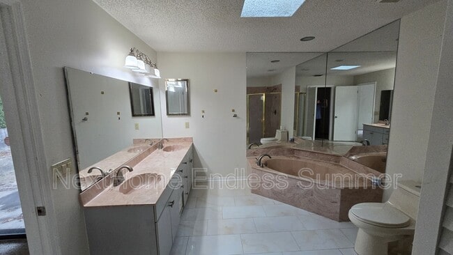 Building Photo - 1006 Marble Ridge Dr