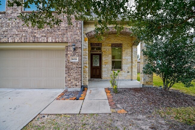 Building Photo - 6026 Baileys Run Ln