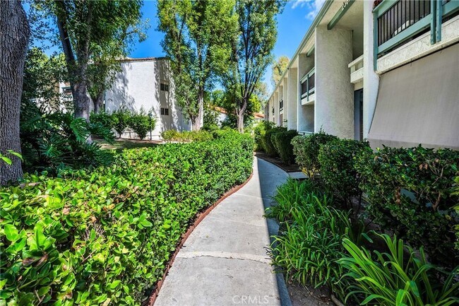Building Photo - 23675 Park Capri