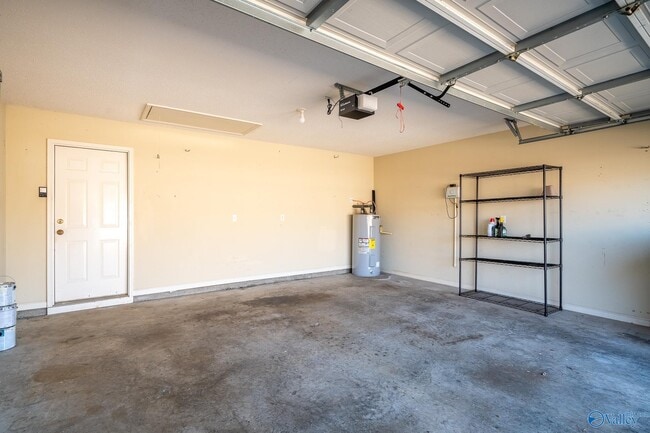 Building Photo - 5002 Blakemore Dr SE