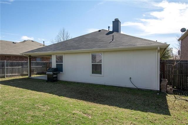 Building Photo - 9928 Carter Dr